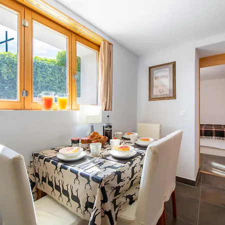 Balthazar 2 Apartment